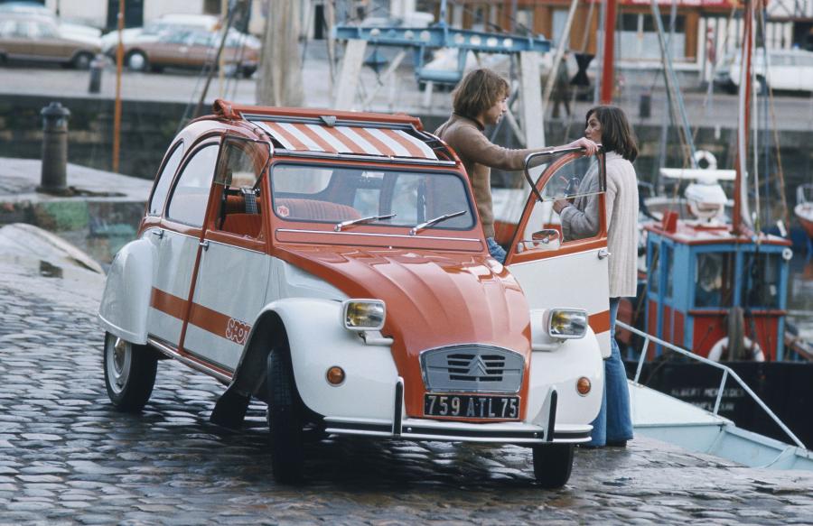  Citroen 2CV Spot 1976 года  (фото 2 из 4)